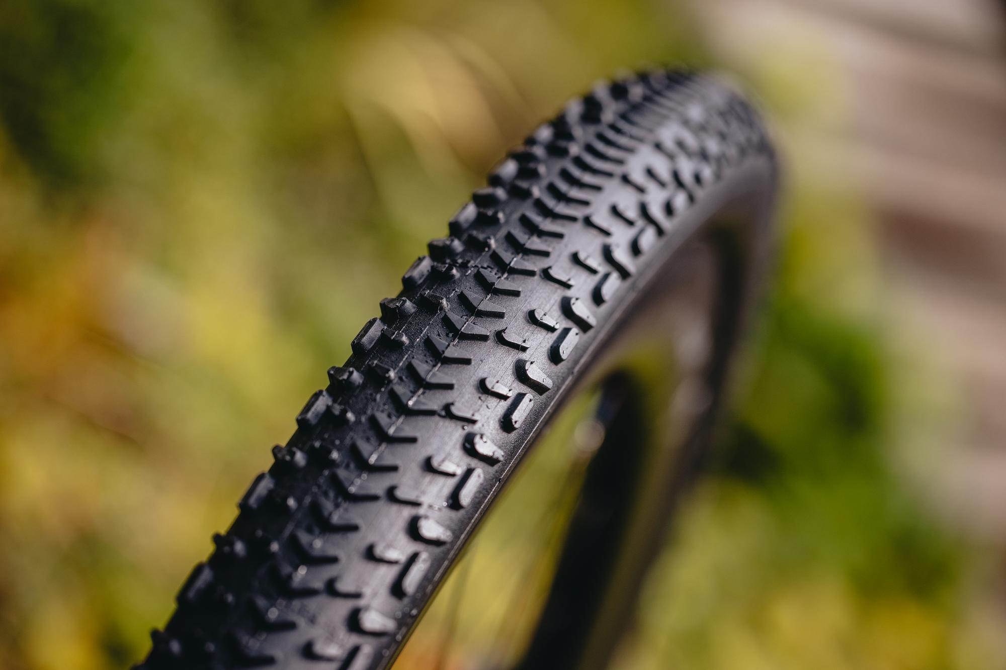 シュワルベ G-ONE R PRO 700x40C Tire Lab Test: Schwalbe G-One R Pro (black) 40